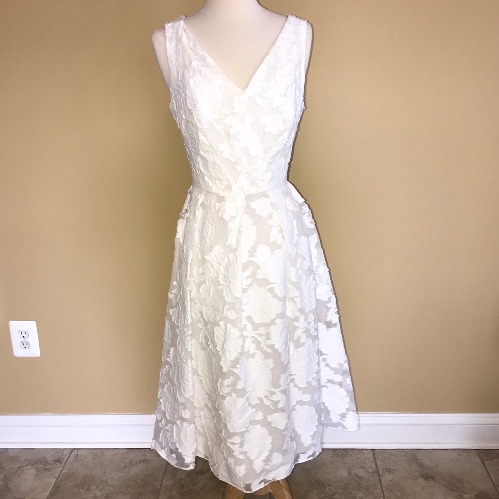 Stunning Nanette Lepore White /White Floral Dress